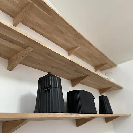 La Halte Des Arenes De - Minimaliste - Ecusson Daire *