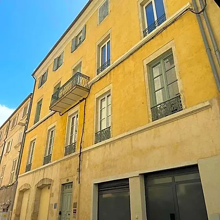 La Halte Des Arènes De - Minimaliste - Ecusson Appartamento