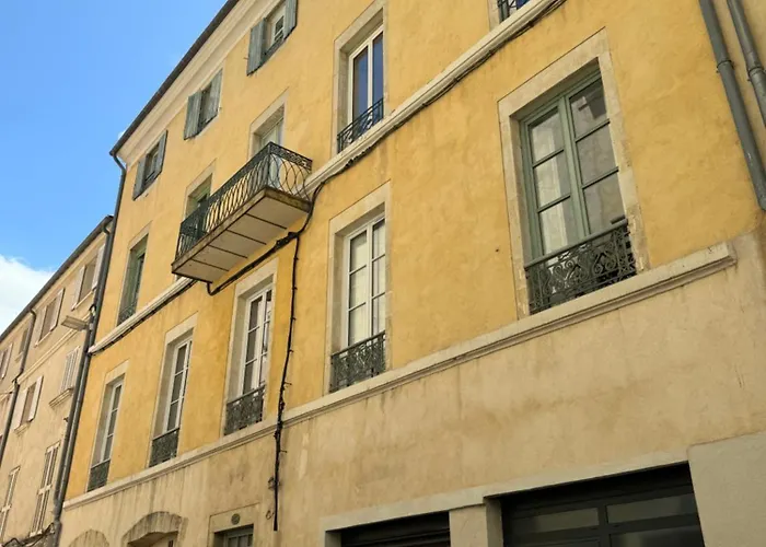 La Halte Des Arenes De - Minimaliste - Ecusson Apartment